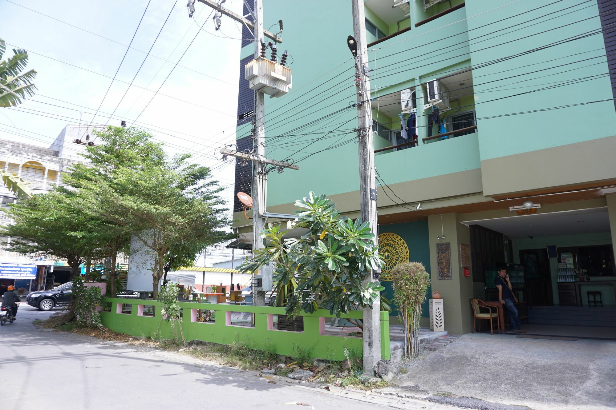 Hotel Loy Garden Mansion Nakhon Si Thammarat Esterno foto